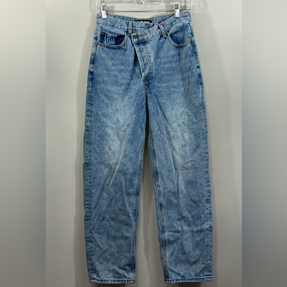 Women's Relaxed Fit Light Blue Jeans